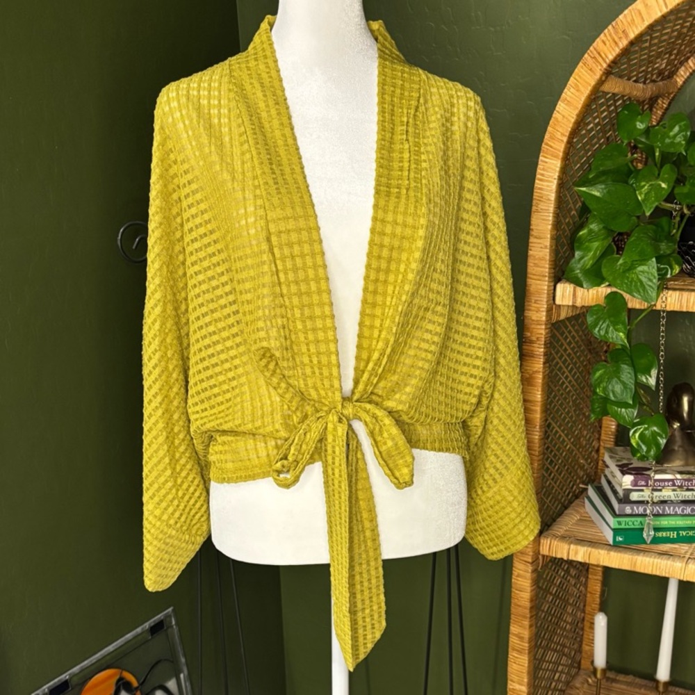 TJmaxx Yellow Green Avocado Tie Front V Neck Kimono Tunic Layering Top